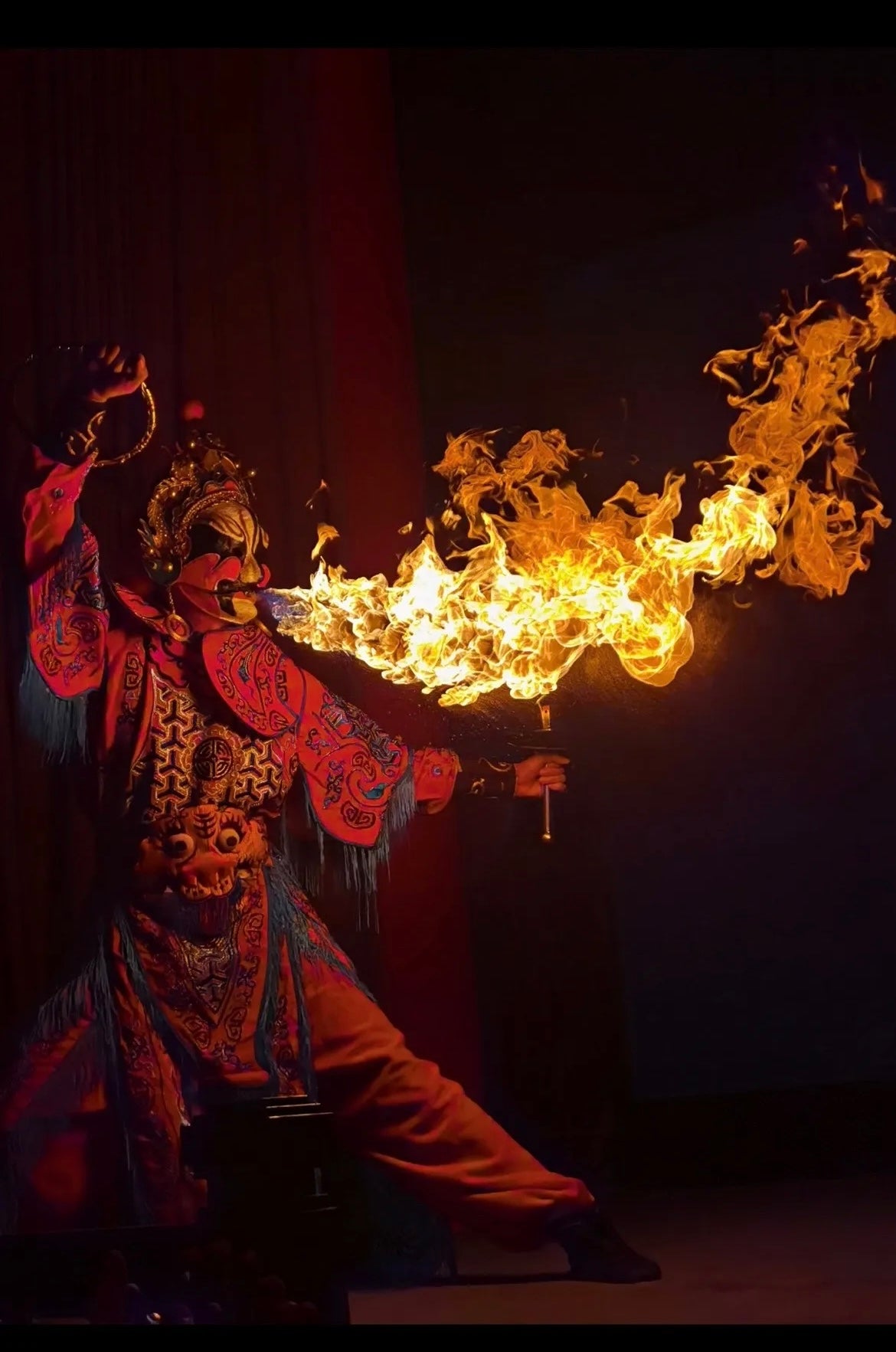 Chongqing one-day Immersive Palace & Intangible Cultural  Heritage Tour